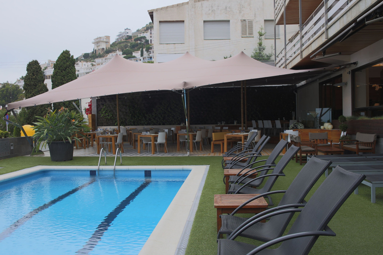 Sport & Beauty 3, Canyelles Platja, Girona