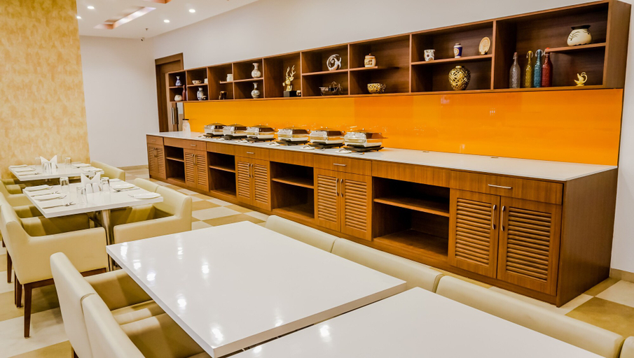 Food & Drinks 4, The Altruist Navi Mumbai Hotel, Thane
