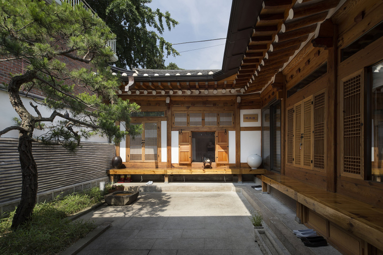 Exterior & Views 1, Xiwoo Hanok Guesthouse, Jongno