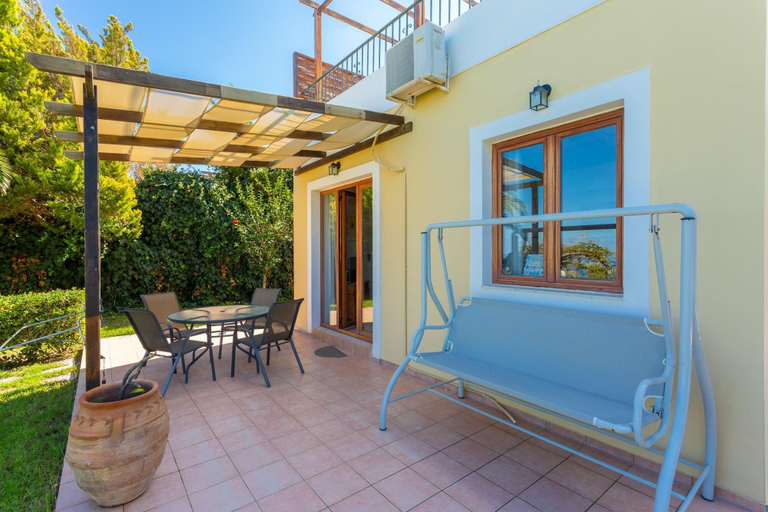 Others 5, Villa Sevos, Crete