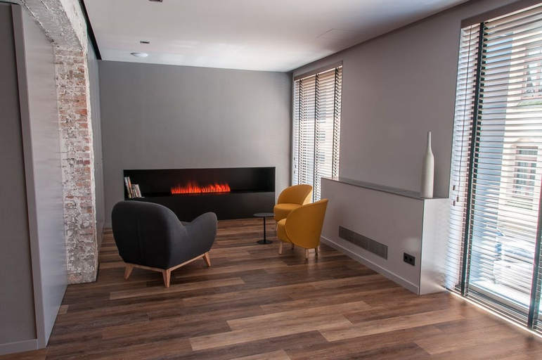 Others 5, Hotelet de Sant Joan, Girona