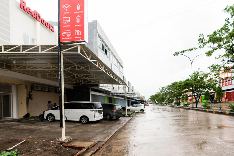 Exterior & Views 2, RedDoorz @ Graha Cemerlang Maros, Maros