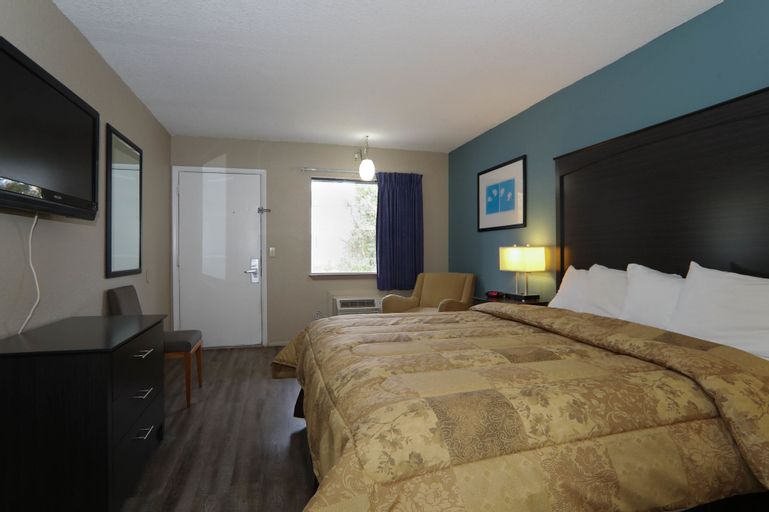 Bedroom 27
