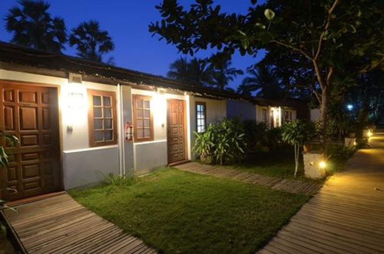 Exterior & Views, The Palm Beach Resort, Bassein