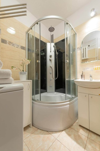 Bathroom 4, P&O Apartments Center, Warsaw