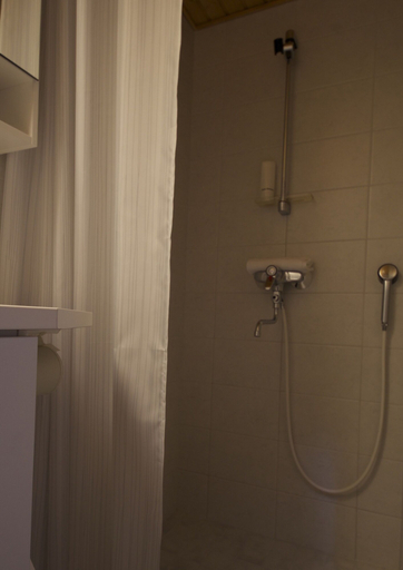 Bathroom 4, Hotel Hetan Majatalo, Lapland