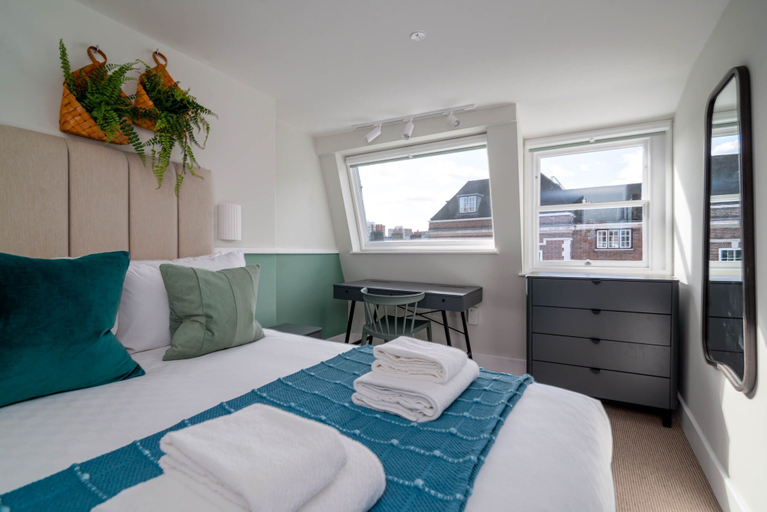 Bedroom 3, 37 Doughty Street, London