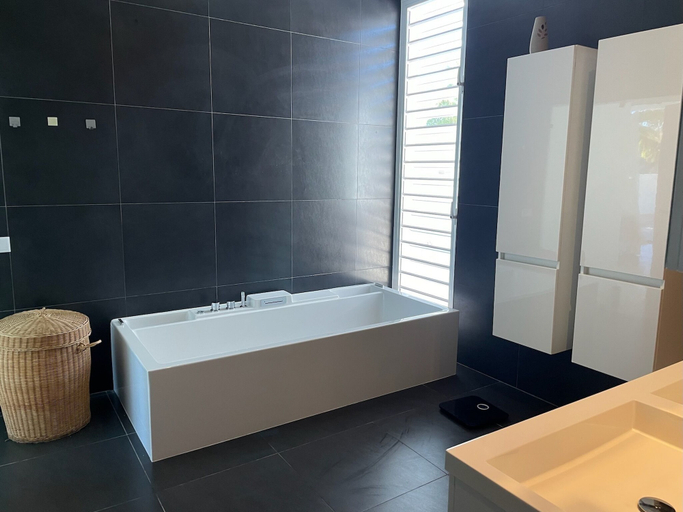 Bathroom 3, Luxury 4 bed Villa - Private Pool - Sleeps 8