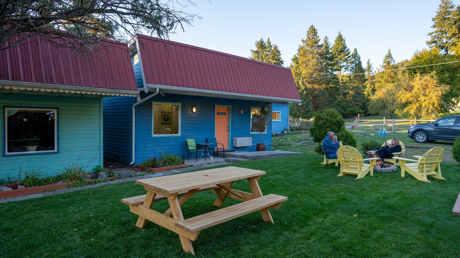 Exterior & Views 2, The Islander Inn, Lake