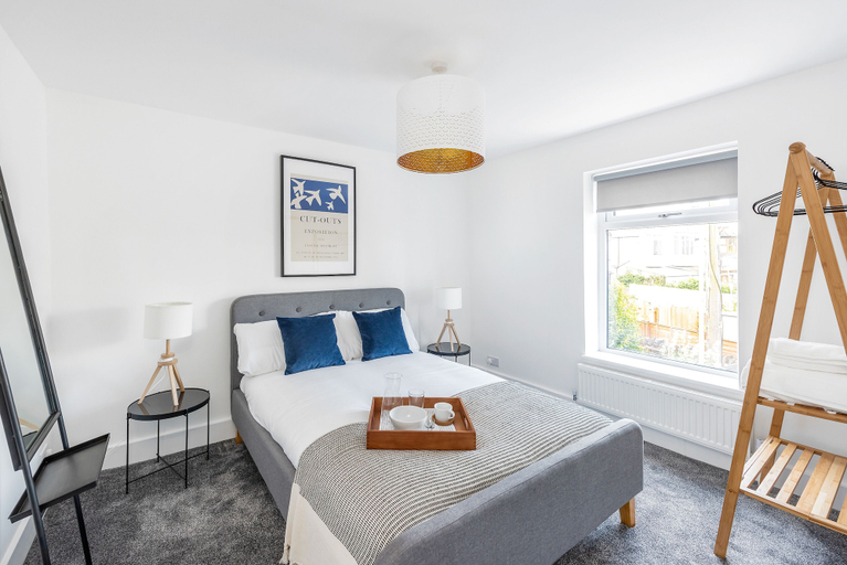 Bedroom 3, Stylish Apartment In Leafy Central Neighbourhood, Cardiff