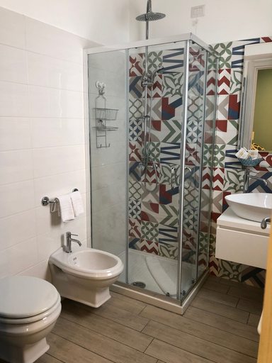 Bathroom 5, Ciao Ciao Rooms, Messina
