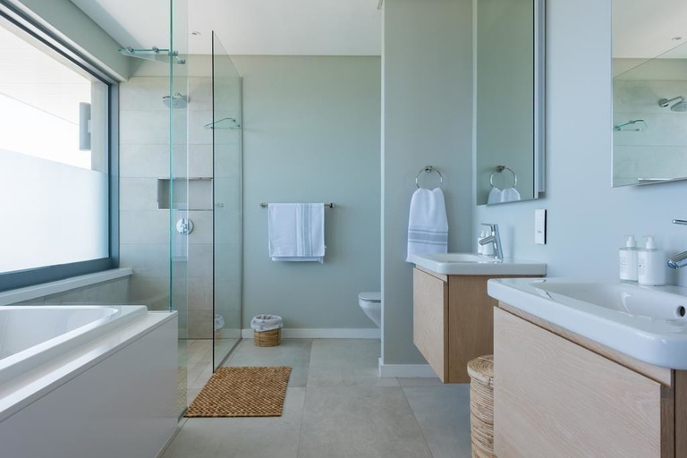 Bathroom, Roman's Villa, Overberg