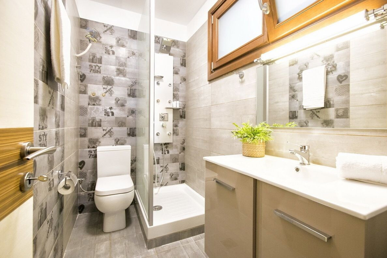 Bathroom, Magdani Villas, Thessaly