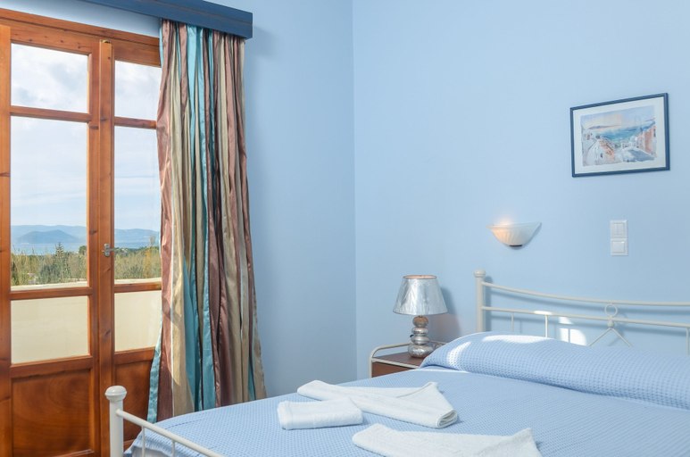 Bedroom 3, Mare Monte, South Aegean