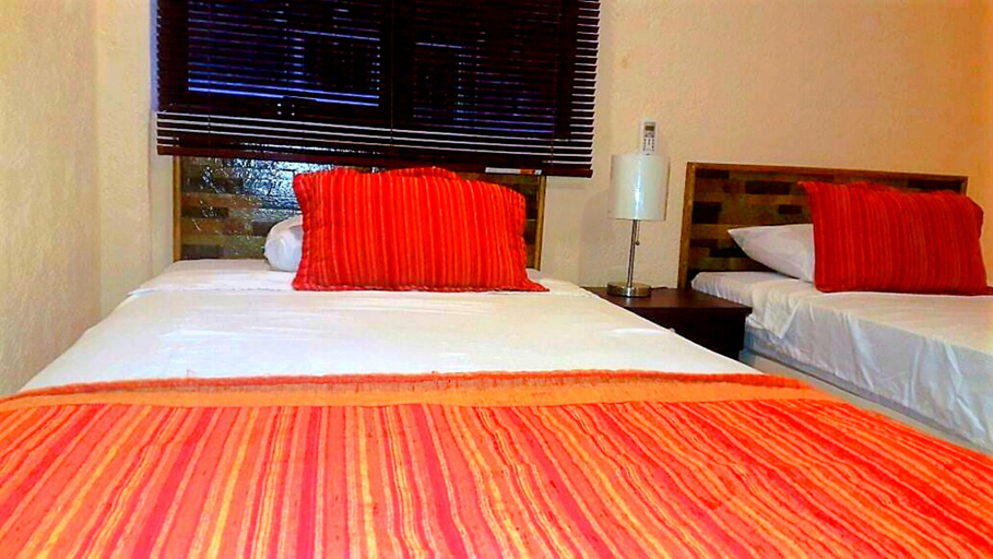 Bedroom 2, Hotel Versalles Suites, Isla Mujeres