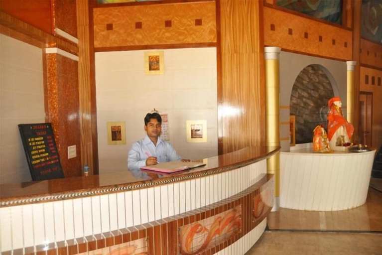 Others 5, Hotel Sharan, Ahmadnagar