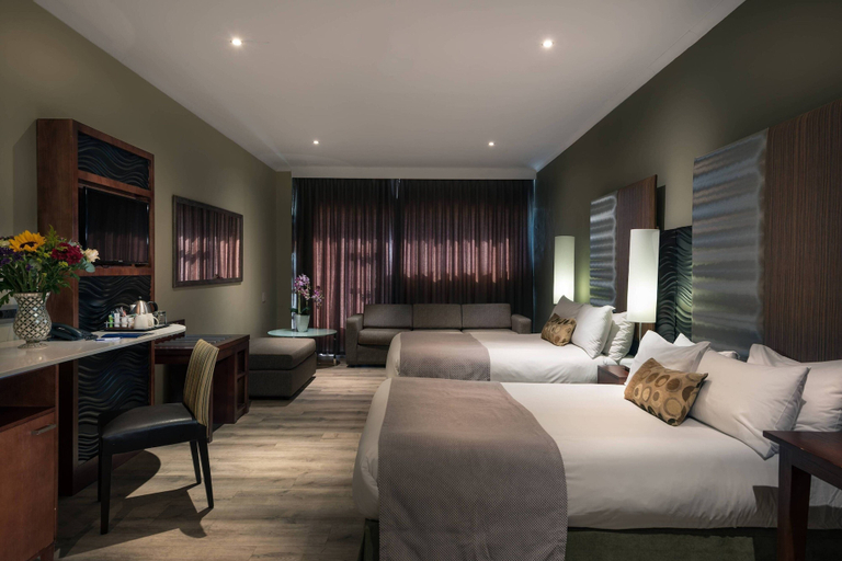 Bedroom 3, Protea Hotel by Marriott Upington, Siyanda