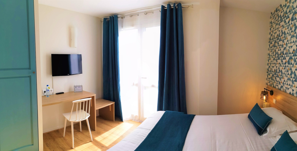 Bedroom 5, Pey La Tour - Logis Hôtels & restaurant, Gironde