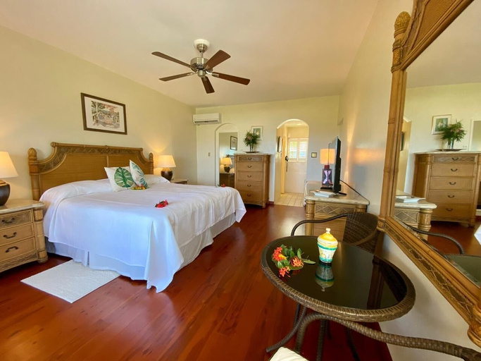 Bedroom 3, Sugar Mill hotel