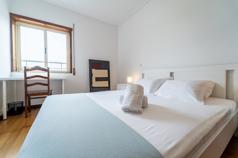 Bedroom 3, House and People - Artur Bivar, Braga