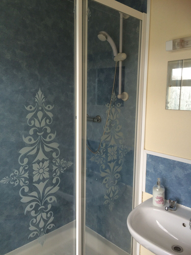 Bathroom 3, The Island View Inn, Northumberland