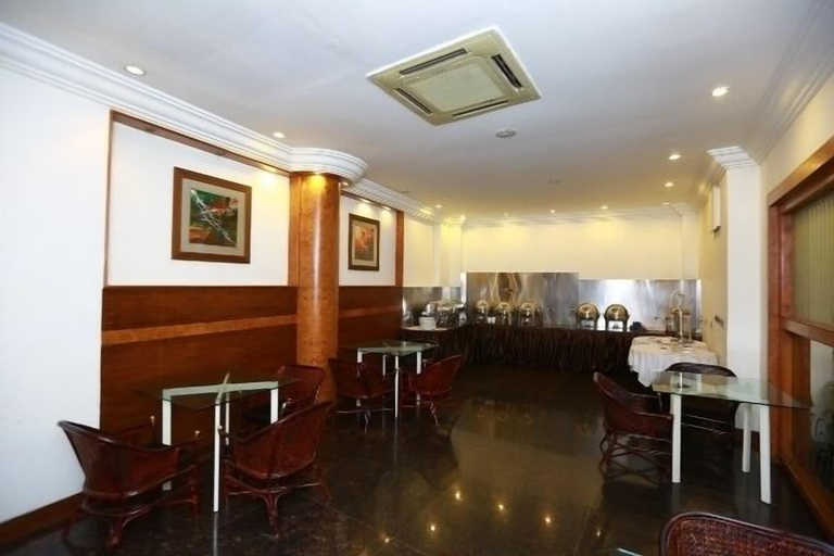 Food & Drinks, Highgates Hotel, Bangalore