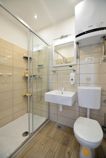 Bathroom 3, Apartments Bulovic, Split