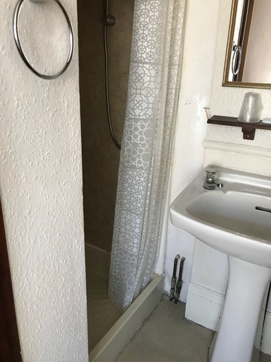 Bathroom 3, Beckwood Hotel, Blackpool