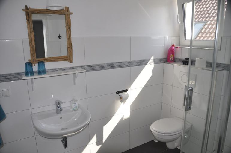 Bathroom 3, Hus Seeblick, Ostholstein