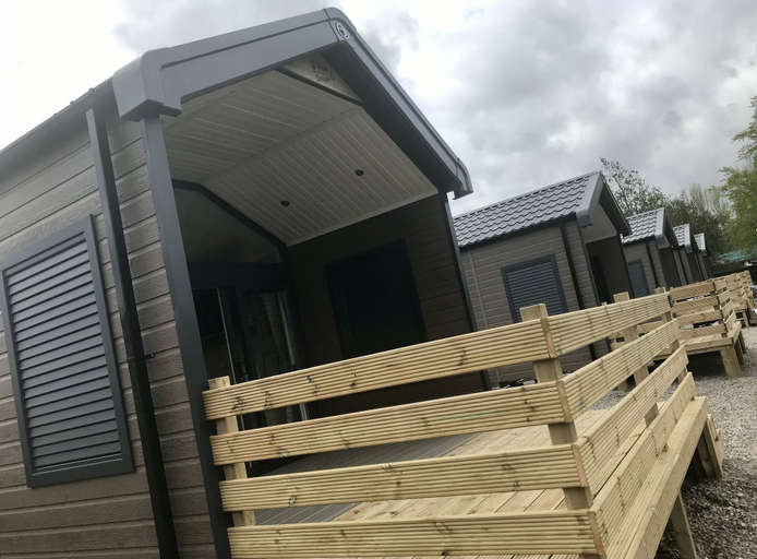 Exterior & Views 2, 2 Bed Lodge - Sleeps 4 - Parking - Wifi, Highland