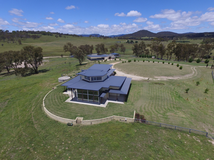 Exterior & Views 2, Donegal Farmstay, Tenterfield