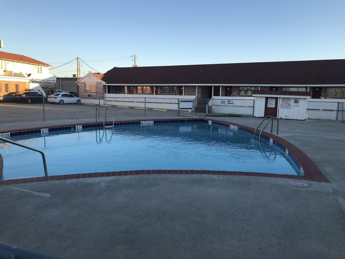 Sport & Beauty, Royal Inn, Calhoun