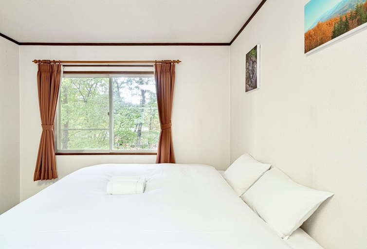 Bedroom 2, Chalet Strickland, Hakuba