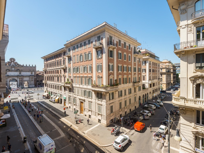 Exterior & Views 2, RSH Popolo Elegant Two Bedroom Apartment, Roma