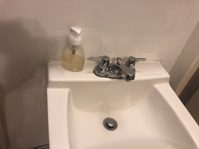 Bathroom 5, WHOLE Family - WholeVille - Hostel, Sacramento