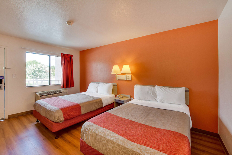 Bedroom 2, Motel 6-Columbia, SC - West, Richland