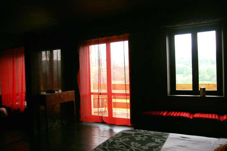Bedroom 4, Hotel Alma de Romero, Vizcaya