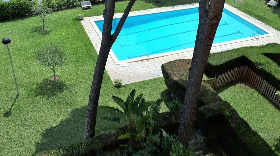 Sport & Beauty 5, Apartamento con vistas al mar y piscina en la cala “Cap Roig”, Girona
