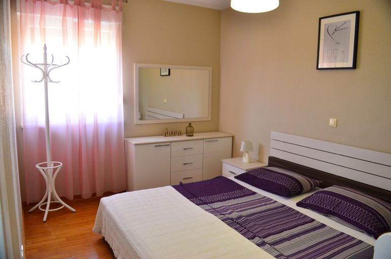 Bedroom 4, Apartment Trogir, Trogir