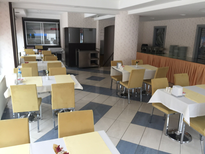 Food & Drinks 4, Cimenler Otel, Merkez