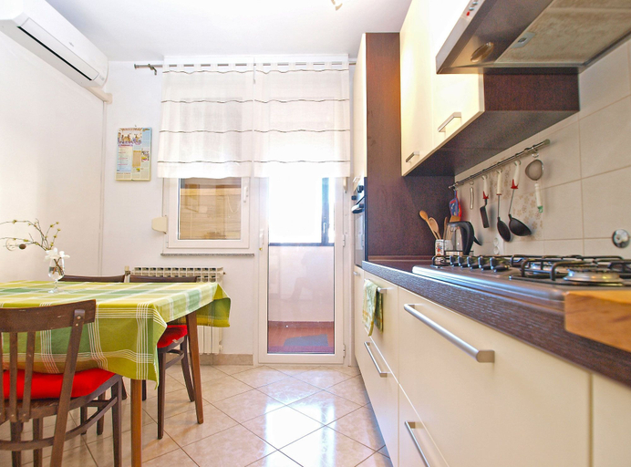 Others 5, Apartment 1286, Pula
