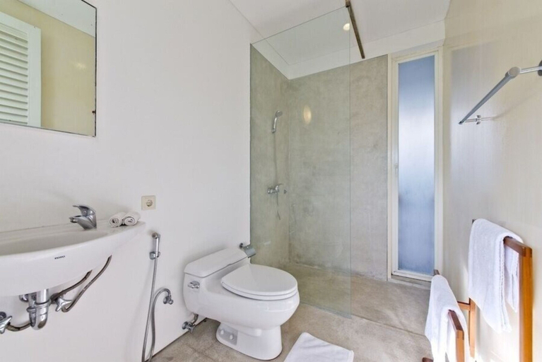 Bathroom 3, Villa White, Badung