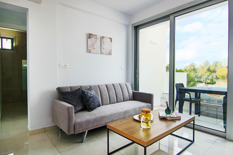 Others 5, Phaedrus Living: Seaside Executive Flat Harbour 204