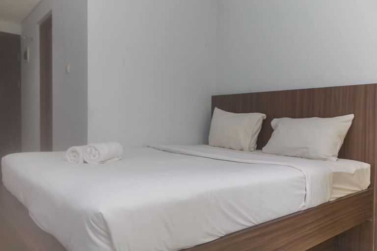 Bedroom 3, Homey And Comfort Studio At The Enviro Apartment, Cikarang