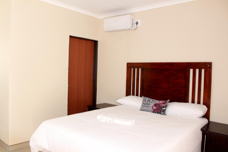 Bedroom 3, kulani country lodge, Mopani