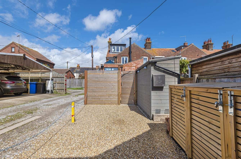 Exterior & Views 2, Seagrass Cottage Southwold Air Manage Suffolk, Suffolk