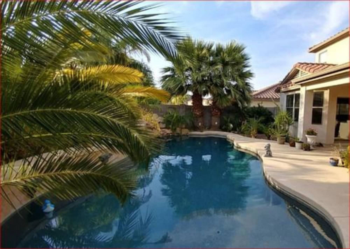 Sport & Beauty 4, Happy Valley House, Maricopa