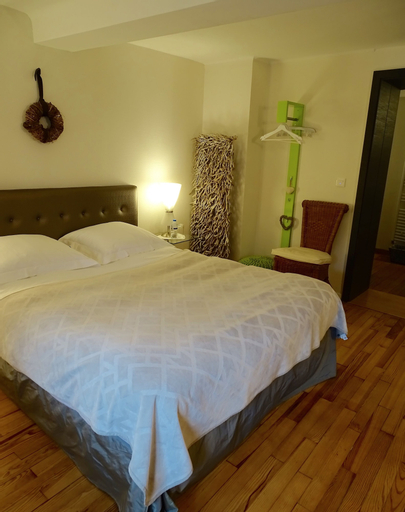 Bedroom 24