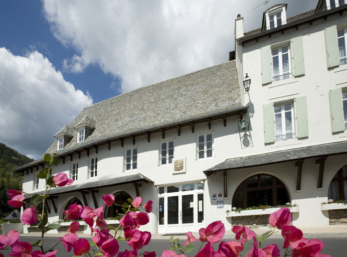 Exterior & Views 2, Hotel La Riviere, Aveyron