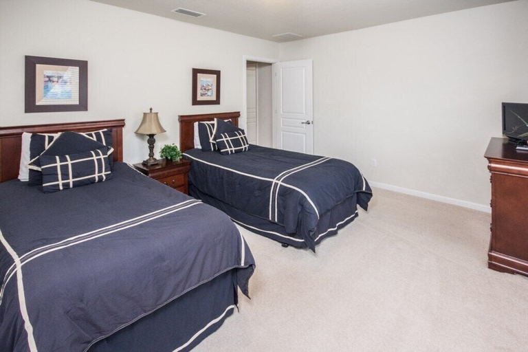 Bedroom 2, Bella Villa, Osceola